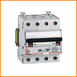 Четырехполюсные автоматические выключатели дифференциального тока тип AC 30mA DX Legrand